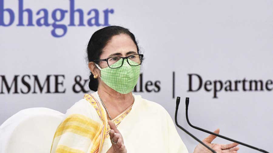    Ease hope for businesses, says Mamata Banerjee: relaxations for eateries and shops could come in a couple of days