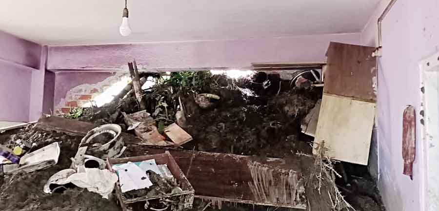    Woman buried alive in Gangtok landslide : Three injured and several homes damaged