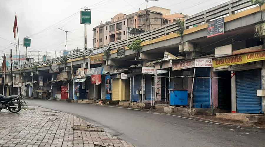 A 37-hour lockdown came into force from 5pm for the second consecutive weekend across Jharkhand as a part of the government’s efforts to contain the Covid-19 pandemic.