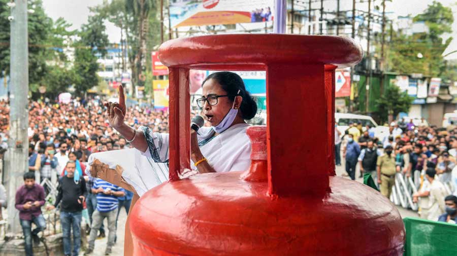 Mamata Banerjee speaks during a rally against the hike in fuel and LPG prices in Siliguri on Sunday.
