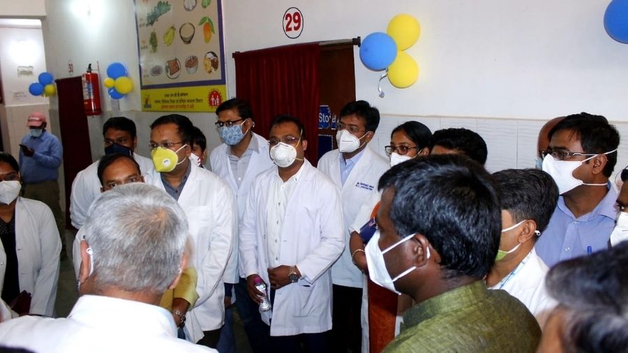 Officials, doctors and health workers at inauguration of the AIIMS-Deoghar OPD at a health centre at Devipur.