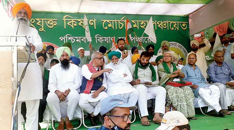  ‘PM forgot us but don’t forget 300 martyrs’, says farm leader