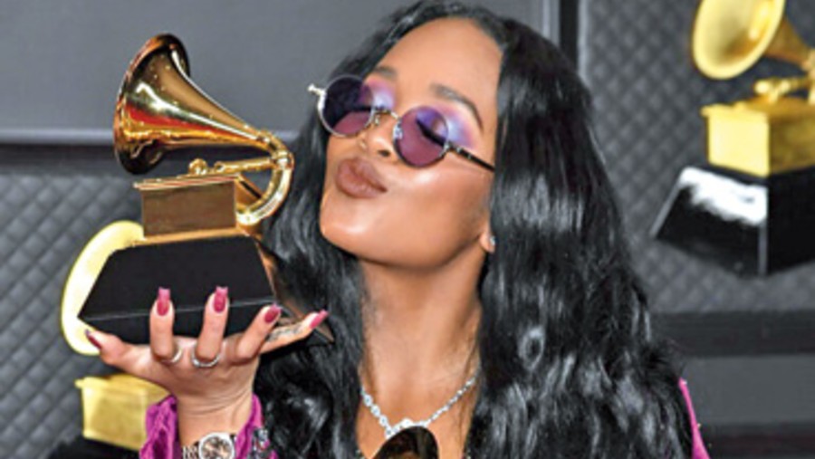 Singer-songwriter known as H.E.R. won song of the year \xe2\x80\x94 beating out Beyonce, Taylor Swift, Billie Eilish and Dua Lipa \xe2\x80\x94 for I Can\xe2\x80\x99t Breathe.