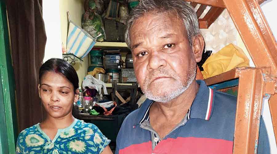 Om Prakash Shaw and his wife at their home