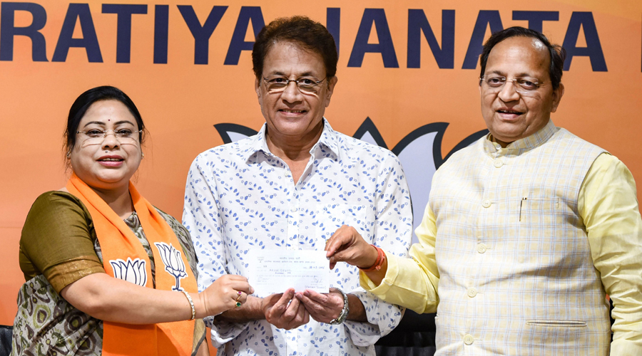 Actor Arun Govil joins the Bharatiya Janata Party (BJP), at Party HQ in New Delhi on Thursday.