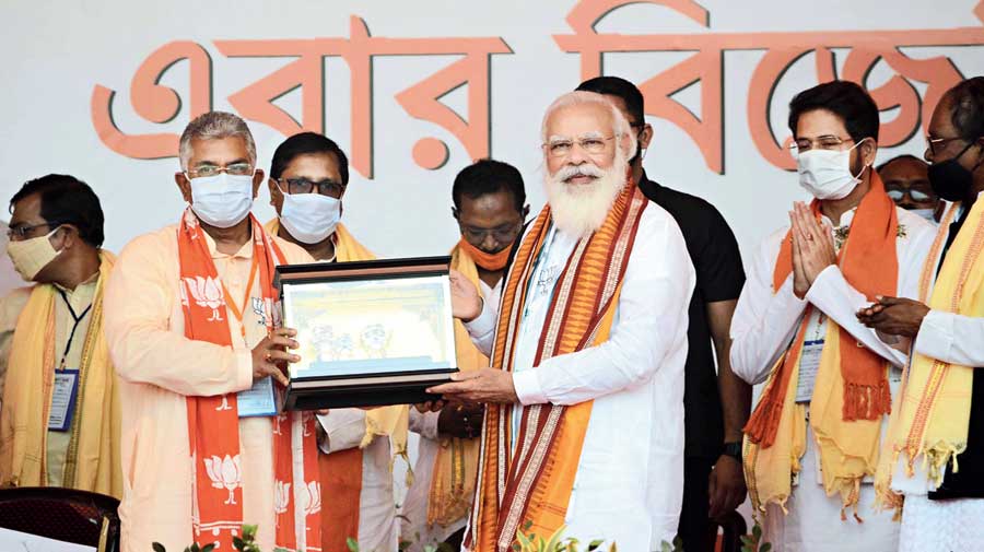    Bengal Assembly Elections 2021: Modi sings Dilip’s praises, BJP camps gape