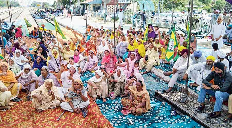 Bandh supporters block a road in Jodhpur, Rajasthan, on Friday