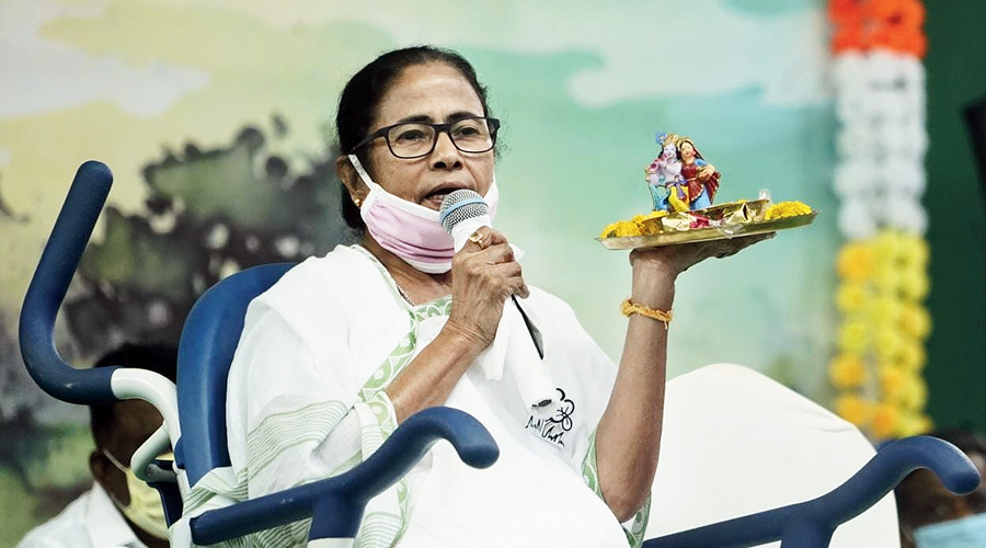  No lockdown in Bengal, says CM :  jabs for 18 and above from May 5: Mamata questions vaccine price disparity, will write to Modi