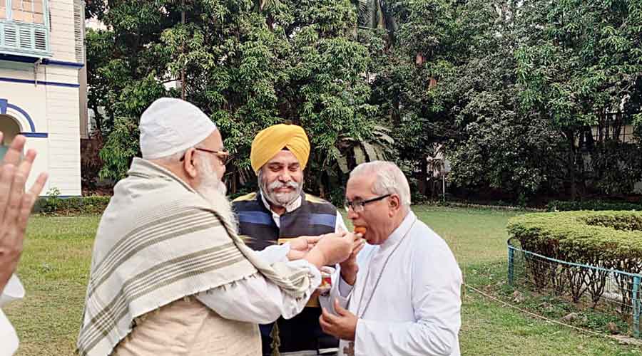    Religious leaders come together to celebrate host of of festivals- This year, Holi and Hola Mohalla, a Sikh festival, coincided with Shab-e-Barat and Palm Sunday