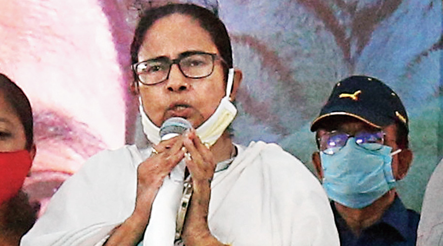    Second Covid wave a Modi-made disaster, says Mamata