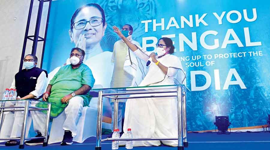 Mamata and Trinamul’s new MLAs 