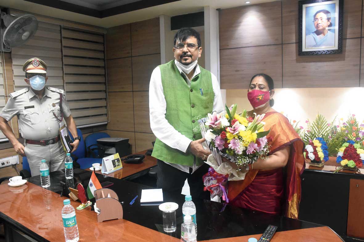 Fire minister Sujit Bose with Krishna Chakraborty