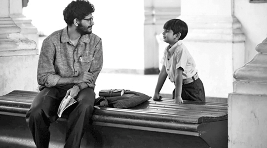 A still from the film ‘Avijatrik’.