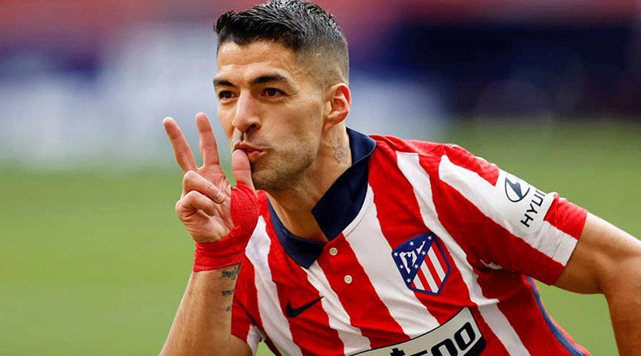 Luis Suarez strike leads Atletico to La Liga title as Real fall short