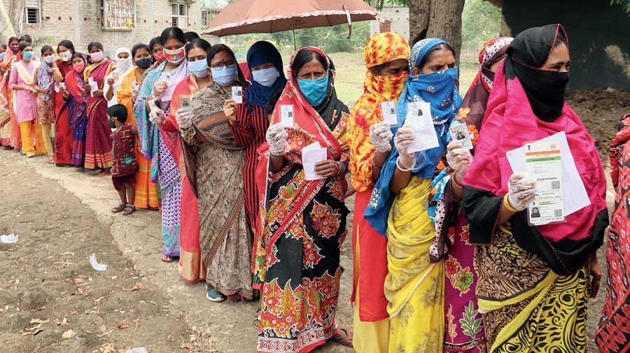 Women of Bengal unite: aspiration of women in politics kindled by ascendancy of Mamata Banerjee