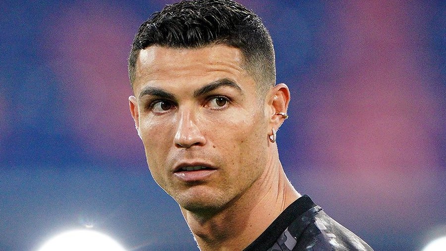 How much does Cristiano Ronaldo earn? Updated 2023 - Dispensable Soccer