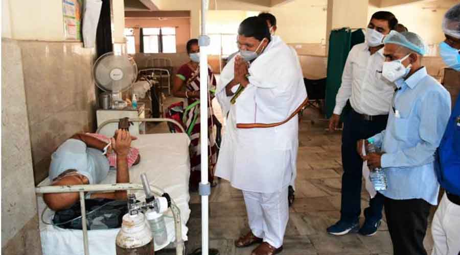 Badal Patralekh inspecting Sadar Hospital on Monday.
