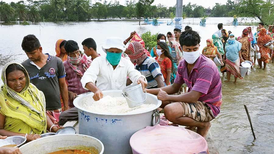    Cyclone Yaas blow to Sunderbans migrants: Thousands of migrant labourers have come back to the Sunderbans most of them during the lockdown last year