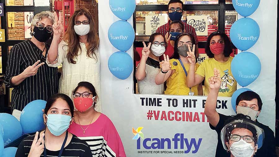 Young adults who got vaccinated at ICanFlyy on Friday