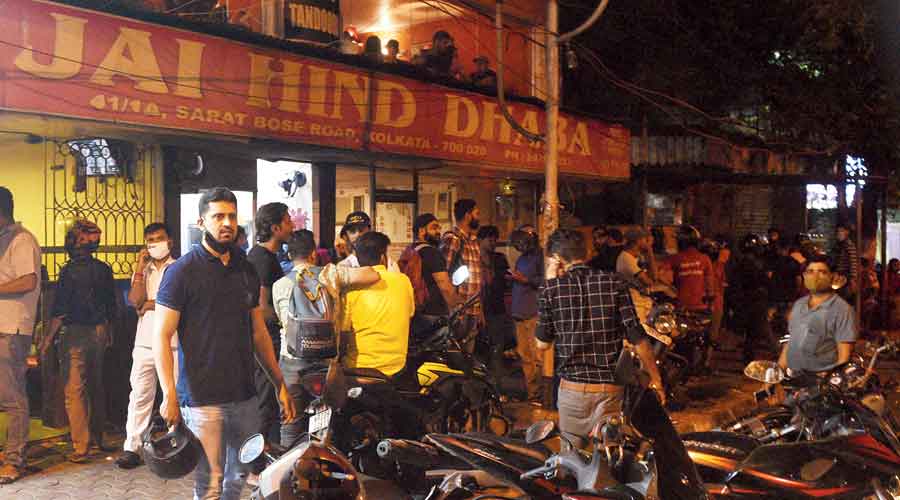 The scene outside Jai Hind Dhaba at 11.20pm on Saturday. 