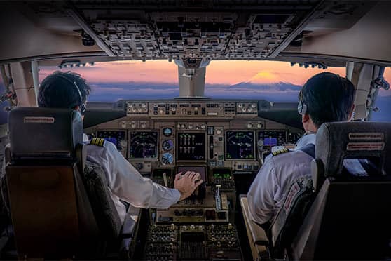 How to become a Commercial Pilot: Giving wings to your career
