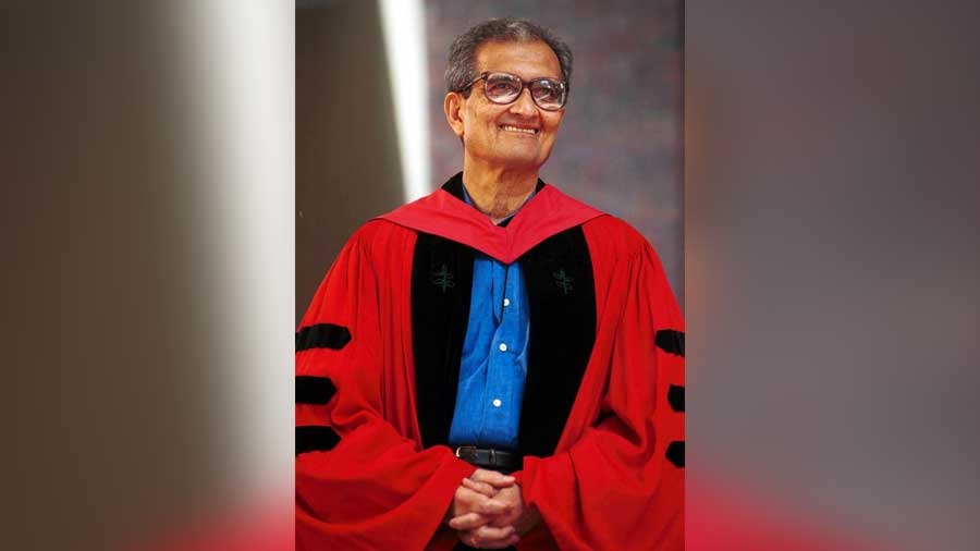 Amartya Sen accepts an honorary degree at Harvard University. Alejandro took a course at Harvard by Amartya Sen on poverty — a course that changed his outlook towards life