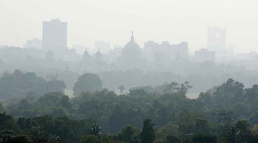 Smog over the Maidan area on the morning after Kali Puja.