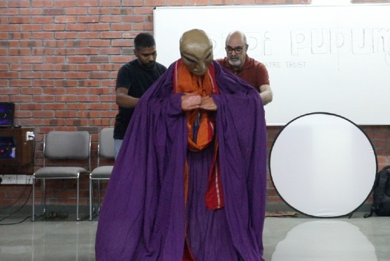 Dadi Pudumjee showcased some of his works, such as snippets of his production "When Land Became Water", and conducted live performances for the students and staff of IIAD, Delhi.