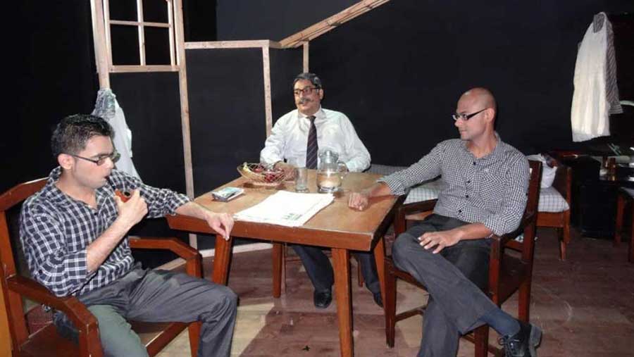 Deborshi Barat (left), Dhruv Mookerji (centre) and Tathagata Chowdhury during the technical rehearsal of John Osbourne’s ‘Look Back in Anger’, Gyan Manch, 2013