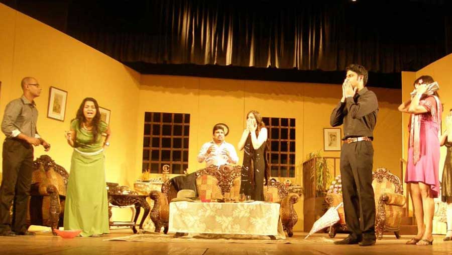 Theatrecian’s Indian adaptation of Neil Simon’s ‘Rumours’, performed in 2009