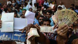 File photo of queue in front of the Reserve Bank of India, Mumbai, due to the non-availability of large currency notes.