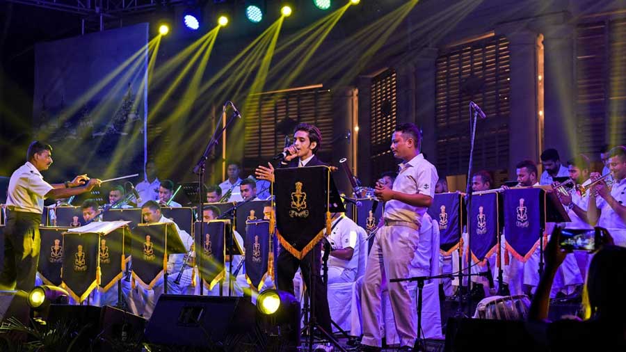 Kolkata-based singer Faizan Khurshid and Bishek Sundas, of the Eastern Naval Command Band, regaled the audience with their duet cover of Heal the World.