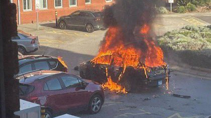A car went up in flames at the Liverpool Women’s Hospital, UK.
