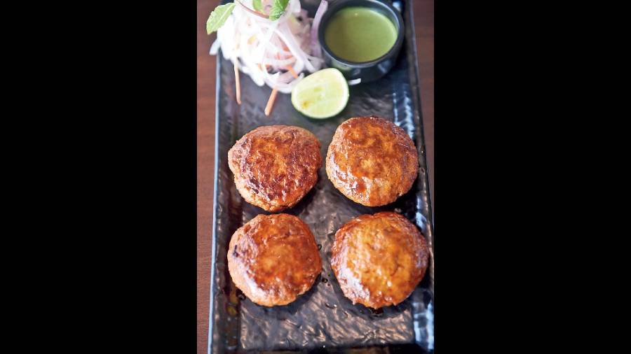 Mutton Galauti Kebab: One of the best on the menu, these galauti kebabs melt in the mouth, are juicy and are noticeably big in size. Rs 365