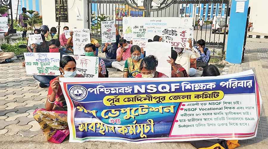 Contractual workers facing job loss protest in  East Midnapore’s Tamluk.