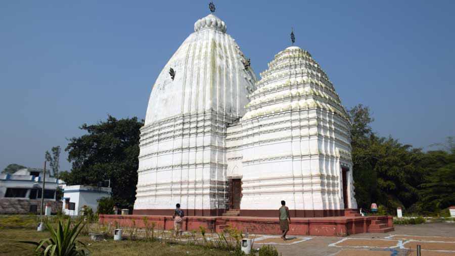 The Bahiri Jagannath temple, designed in Odishi style