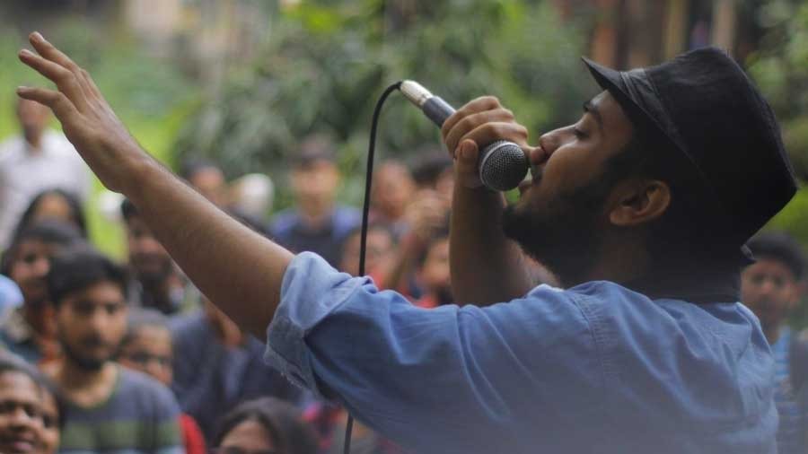 Cizzy, aka Rounok Chakraborty, a 27-year-old BTech engineer, has been rapping since 2010