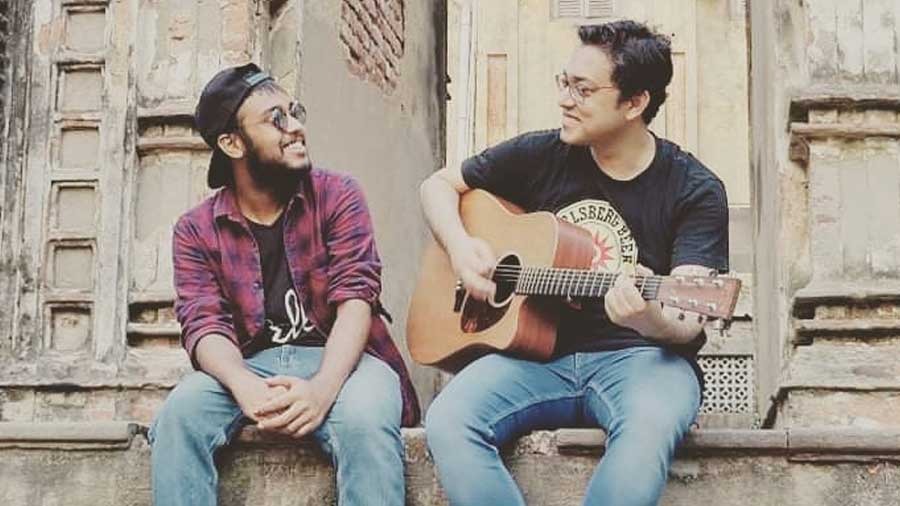 Cizzy collaborated with Anupam Roy on his single, ‘Manush Bhalo Nei’