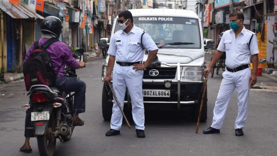 Kolkata Traffic Police Car Case Details