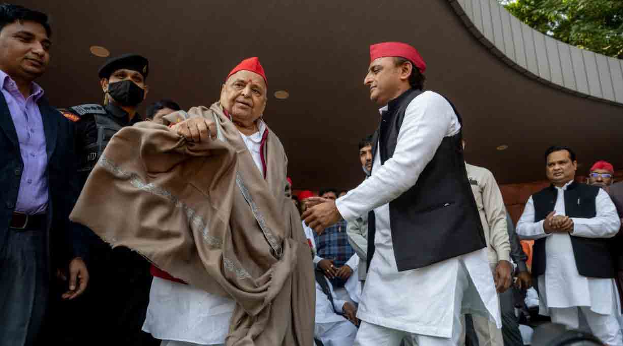 If Mulayam Singh Yadav ruled over the Lucknow masnad one, his son Akhilesh too stepped into his shoes as the chief minister for one term. And now, Akhilesh is the face of the Samajwadi Party taking over the mantle from his father