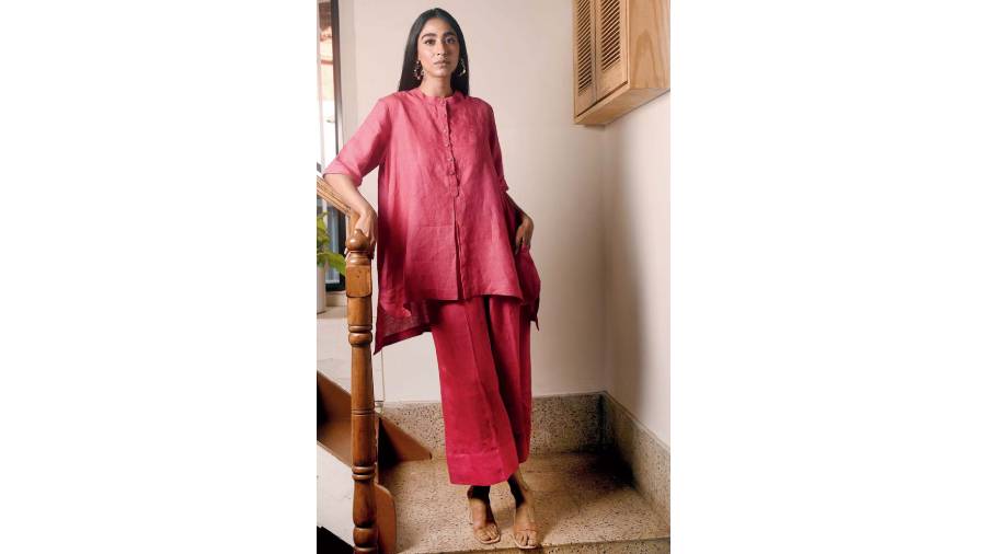 Priti Jana looks pristine festive in tone-on-tone hot pink linen coords.