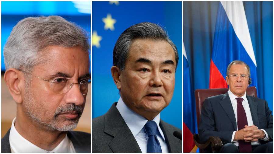 (L-R)External Affairs Minister S Jaishankar, his Chinese counterpart Wang Yi and Russian Foreign Minister Sergey Lavrov.