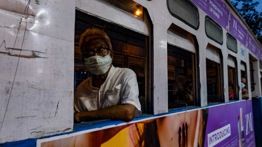 Trams still retain their popularity in Shyambazar among senior citizens