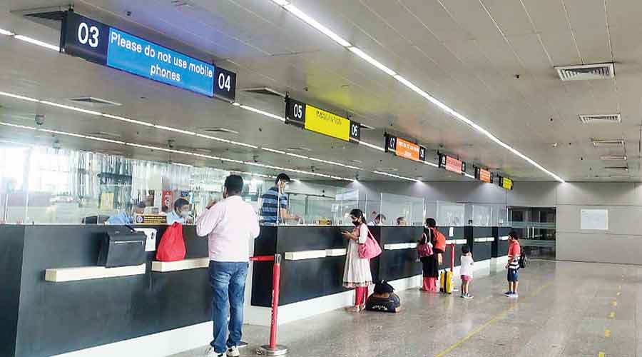 Air tickets costlier now, bookings low from Kolkata