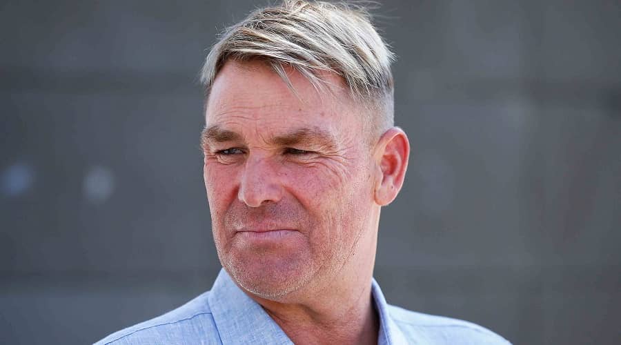 Ouch! Shane Warne displays some serious bruises, after rumours of