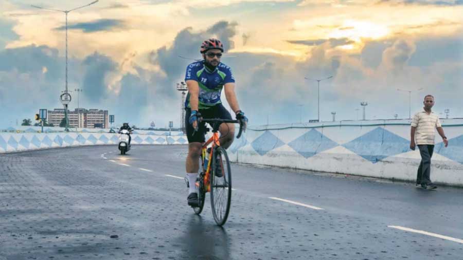 CNG secretary Prateek Jain has completed the daunting Tour de Golden Triangle, a 750-km riding event across Delhi, Agra and Jaipur