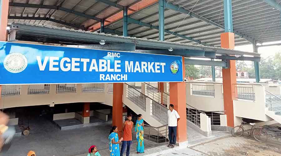 A view of newly constructed vegetable market by RMC in Naga Baba Khatal opposite Raj Bhavan 