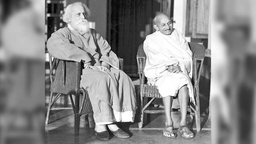 Rabindranath Tagore with Gandhi