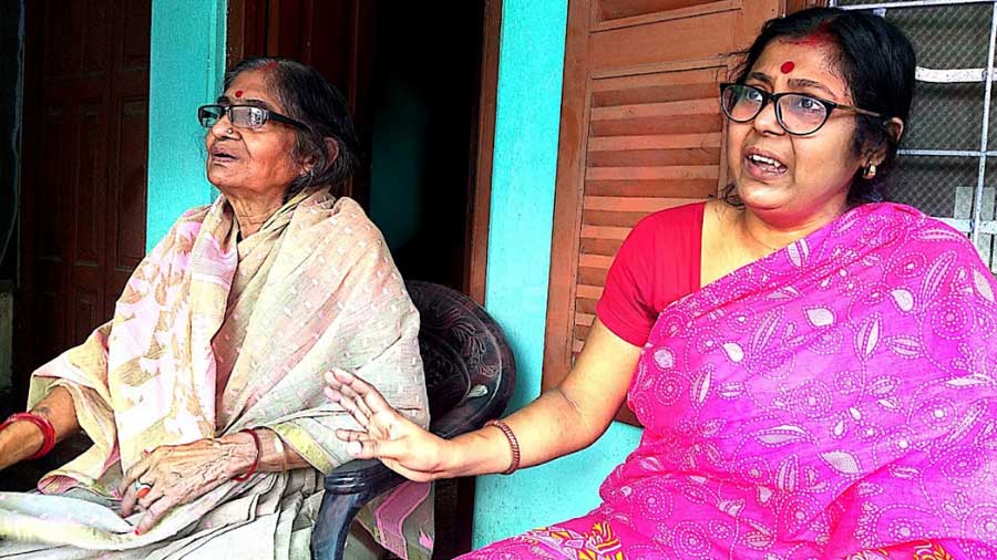 Bharati and Sraboni Chatterjee talk about their puja