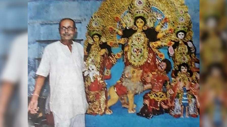 Kiran Shankar Chatterjee, the senior-most member of the family, refuted all rumours surrounding the puja